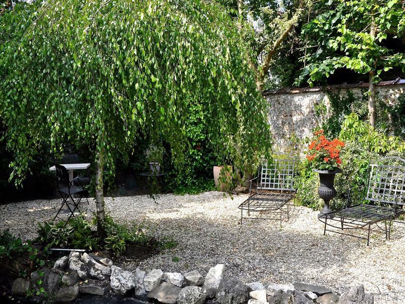 B&B Un Jardin En Ville Saint-Gilles Zewnętrze zdjęcie